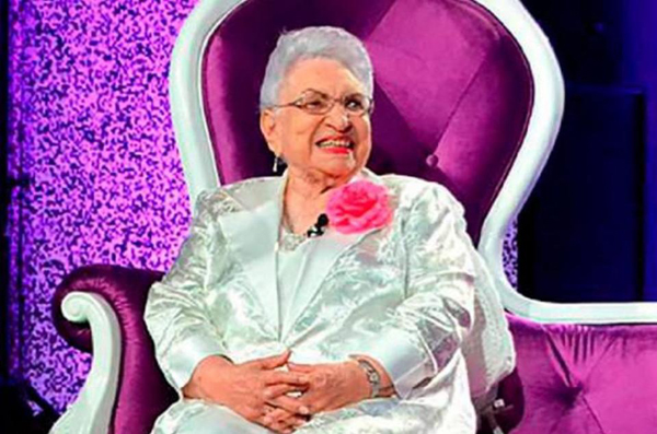 María Cristina Camilo, primera locutora y primer rostro femenino de la TV dominicana, debe ser la Gran Soberana del 2021. - De la Zona Oriental.net